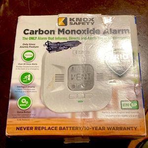 "Knox" safety plug in carbon monoxide alarm